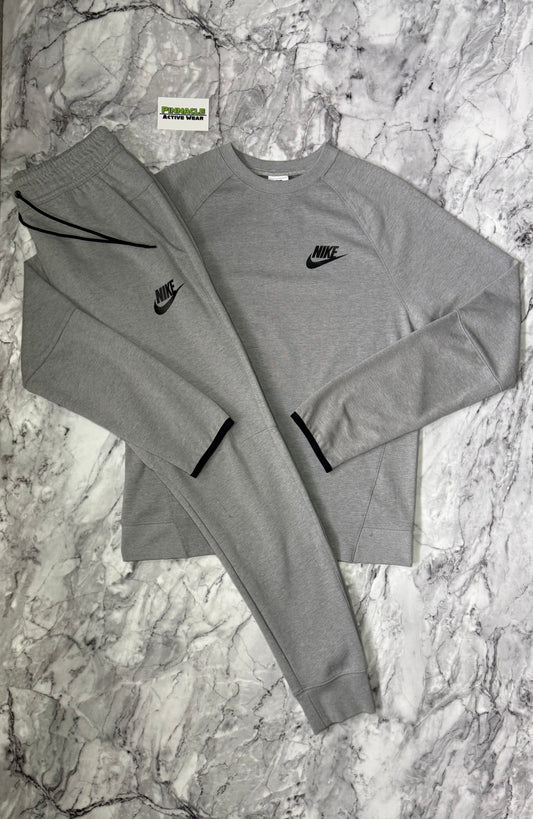 Nike essentials tracksuit “Grey”